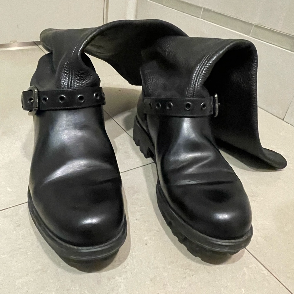 Italian leather boot - Picture 2 of 4